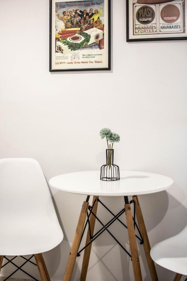 Fav Central Flat In Атина Екстериор снимка
